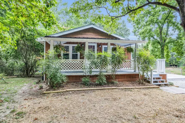 5000 Sawyer RD, Signal Mountain, TN 37377