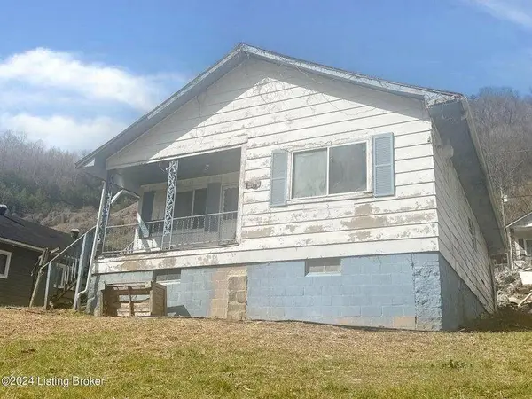 106 Henry Clay Hill Road, Elkhorn City, KY 41522