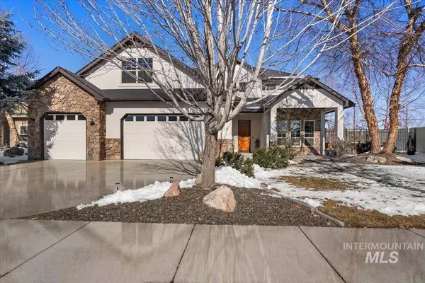 4214 Prickly Pear Dr, Eagle, ID 83616