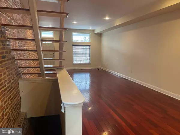 1207 WELDON AVE, Baltimore, MD 21211