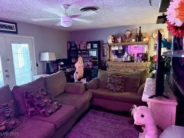 1940 Lexington Street, Las Vegas, NV 89106