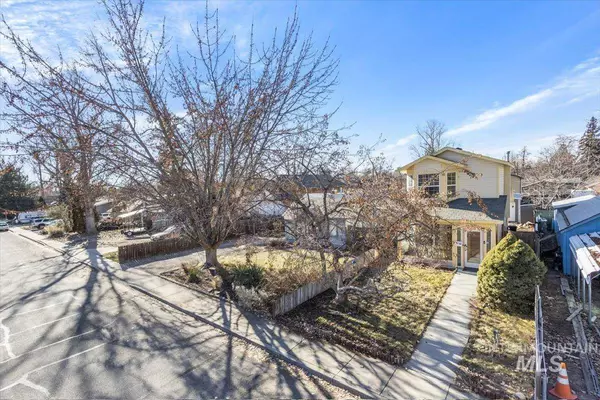 2003 S Kerr St, Boise, ID 83705