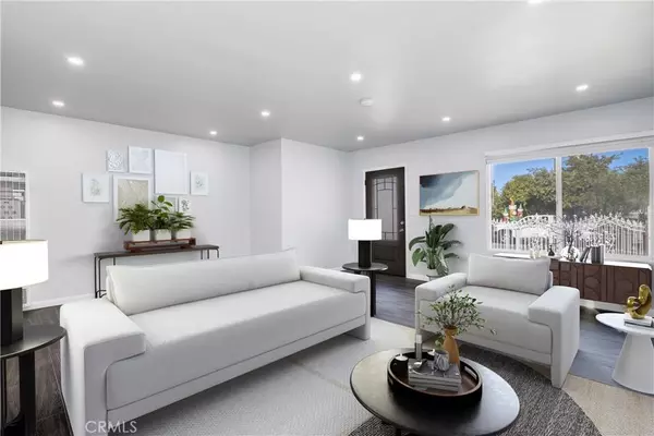 462 W School St, Compton, CA 90220-2018