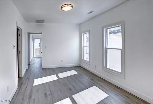 1308 W 87th ST, Cleveland, OH 44102