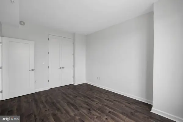 2726 GALLOWS RD #1515, Vienna, VA 22180