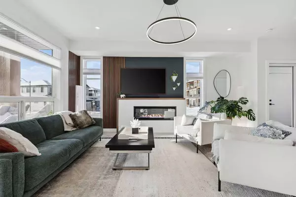 7825 Spring Willow DR SW #37, Calgary, AB T3H 6C9