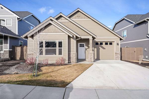 20606 Gemstone AVE, Bend, OR 97702