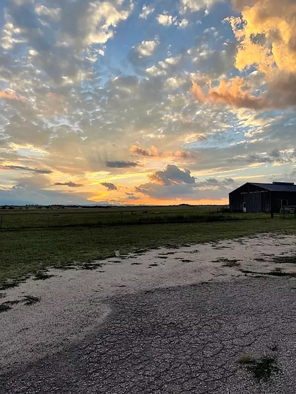 2550 Slocum Rd, Peyton, CO 80831-Barn and Sunset
