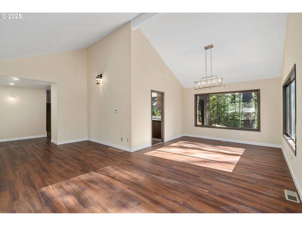 1920 NW 110TH CT, Portland, OR 97229