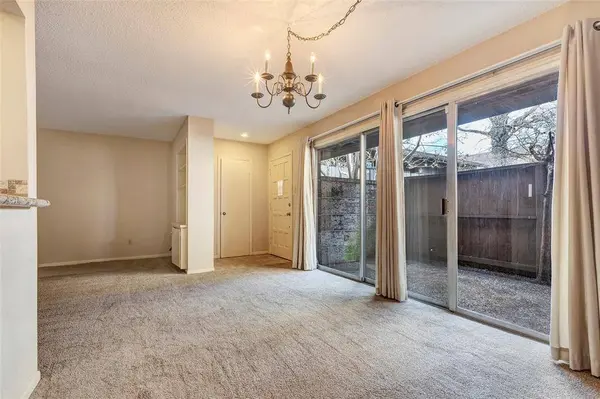 2574 Marilee LN #37, Houston, TX 77057