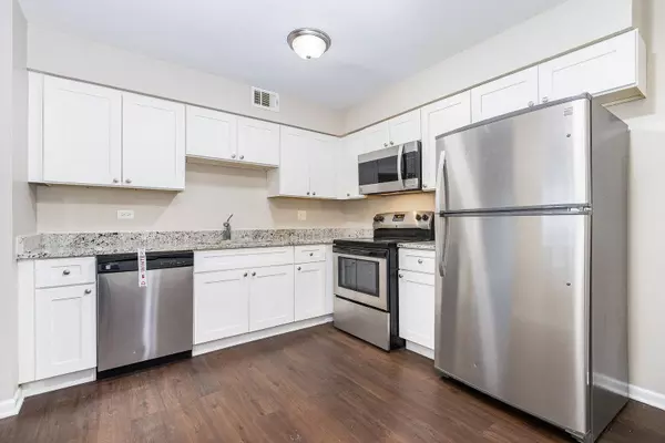 103 Harbor Drive, Oswego, IL 60543