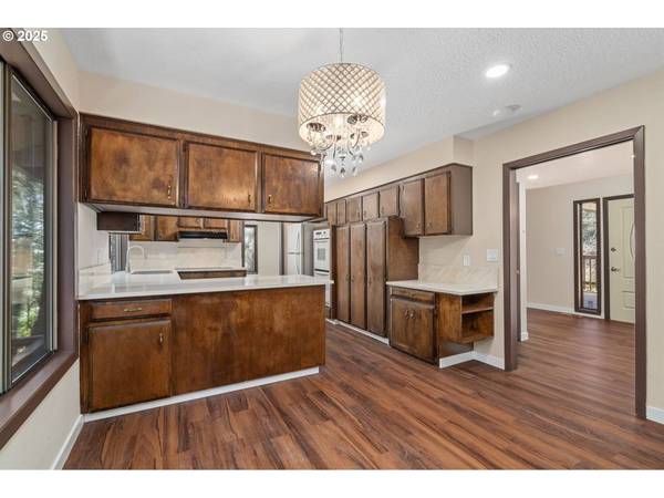 1920 NW 110TH CT, Portland, OR 97229