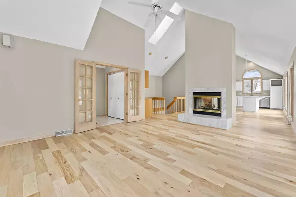 172 South Center Street, Windsor Locks, CT 06096