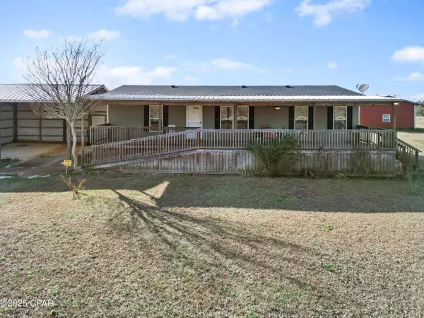 731 Redlevel LOOP, Marianna, FL 32448