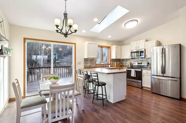 310 E Parkview Street #A, Cottage Grove, WI 53527