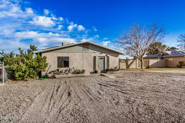 330 W Northern Avenue, Coolidge, AZ 85128