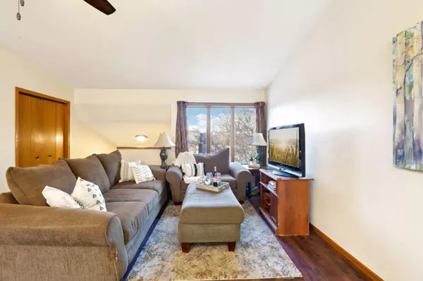 310 E Parkview Street #A, Cottage Grove, WI 53527