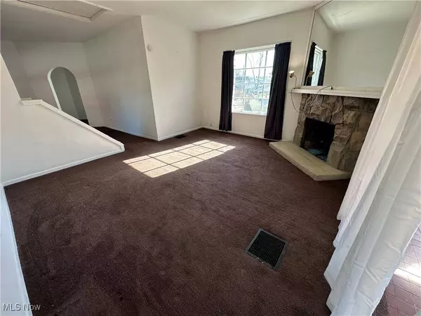 1815 S Freedom AVE, Alliance, OH 44601