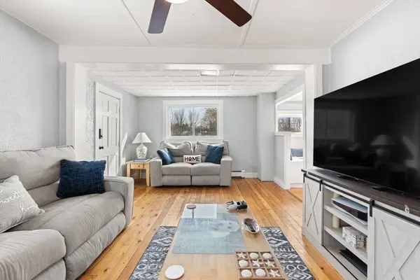 2 Library St, Georgetown, MA 01833