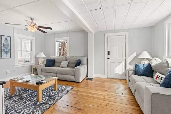 2 Library St, Georgetown, MA 01833