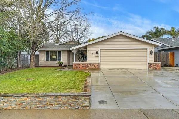 3030 Rosemont DR, Sacramento, CA 95826