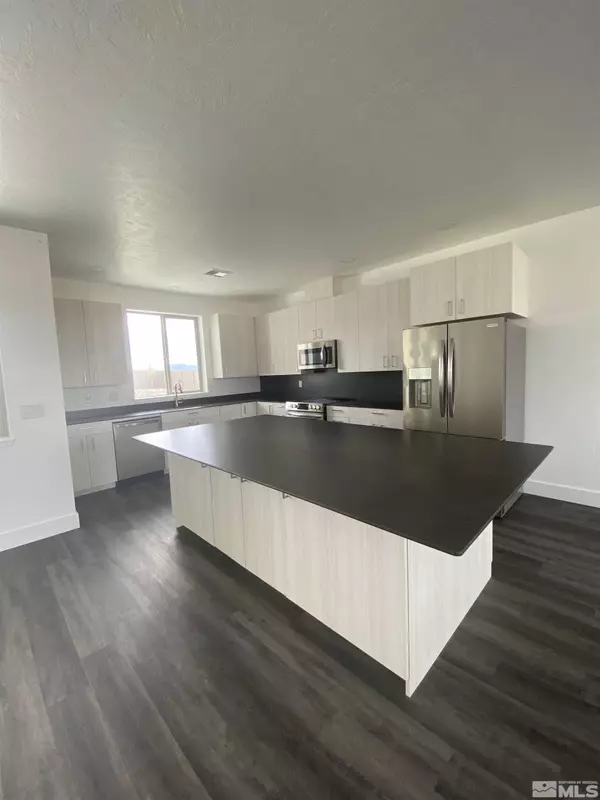 5950 Packsaddle, Winnemucca, NV 89445