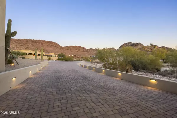 28484 N 91ST Avenue, Peoria, AZ 85383