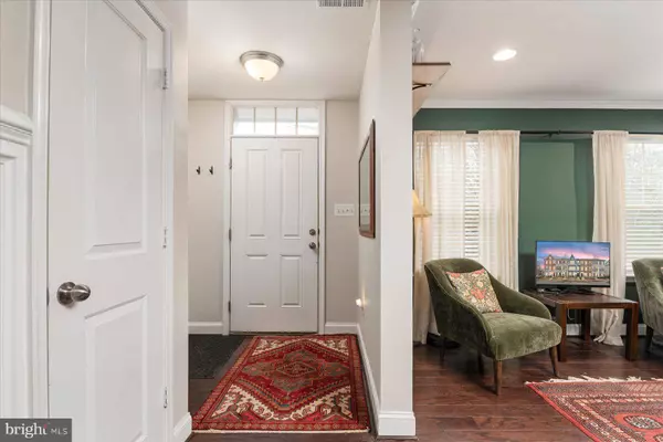 1604 BELLE DR, Annapolis, MD 21401