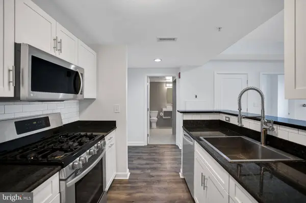 2726 GALLOWS RD #1515, Vienna, VA 22180