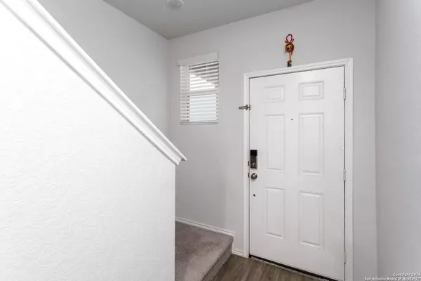 9830 Collin Grv, San Antonio, TX 78221-4467