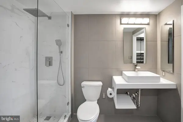 2726 GALLOWS RD #1515, Vienna, VA 22180