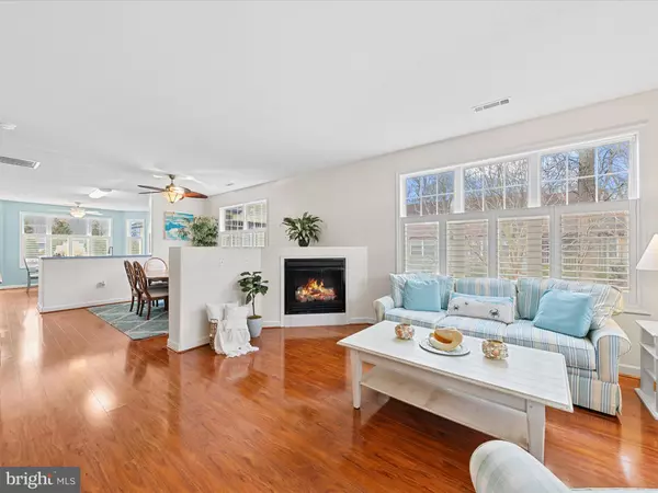 4 CROMWELL DR, Ocean View, DE 19970