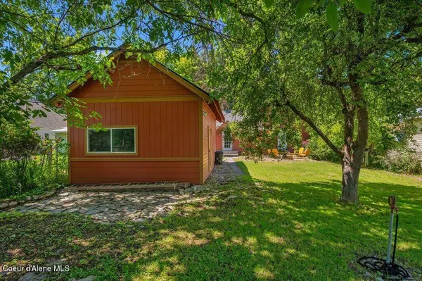 1112 N 7TH ST, Coeur d'Alene, ID 83814