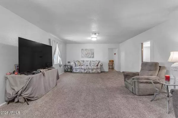 330 W Northern Avenue, Coolidge, AZ 85128