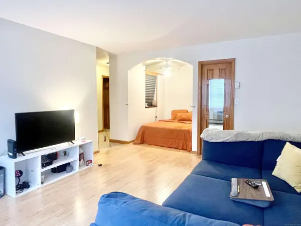 30 Glenbrook Road #APT 1C, Stamford, CT 06902