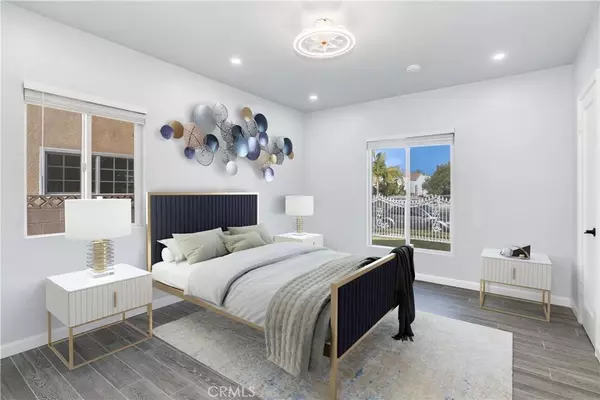 462 W School St, Compton, CA 90220-2018