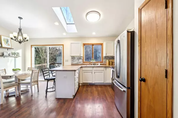 310 E Parkview Street #A, Cottage Grove, WI 53527