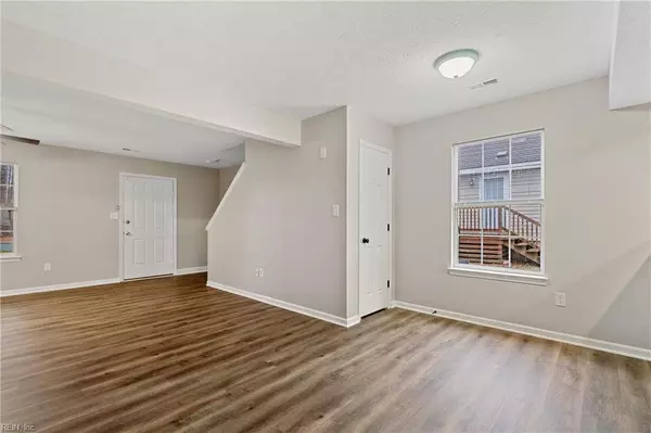 210 East ST, Smithfield, VA 23430