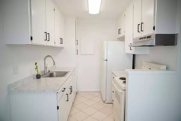 25090 Copa Del Oro DR 202, Hayward, CA 94545