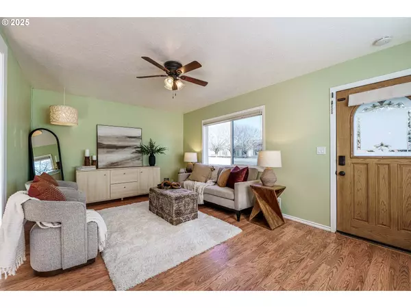 1419 NE GARFIELD ST, Camas, WA 98607