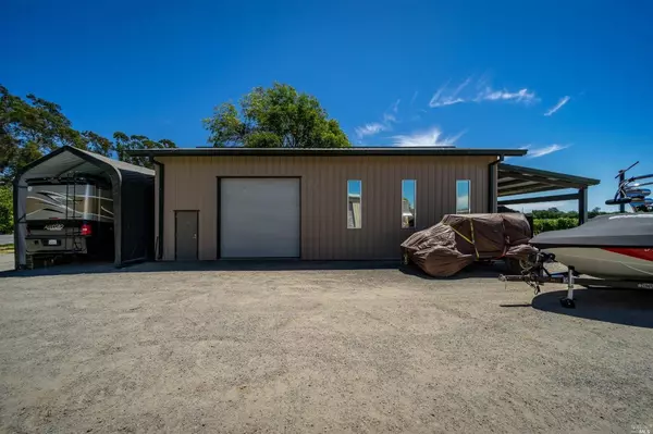 2141 Cuttings Wharf RD, Napa, CA 94559