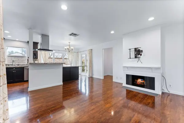 140 Orchard, Irvine, CA 92618-4559