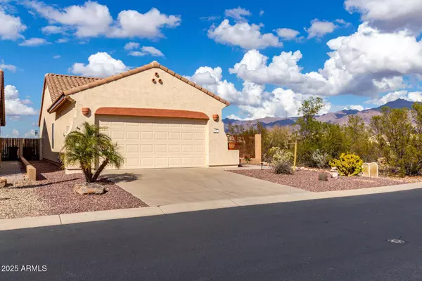 8142 S OPEN TRAIL Lane, Gold Canyon, AZ 85118