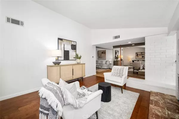 11422 Harrisburg RD, Los Alamitos, CA 90720