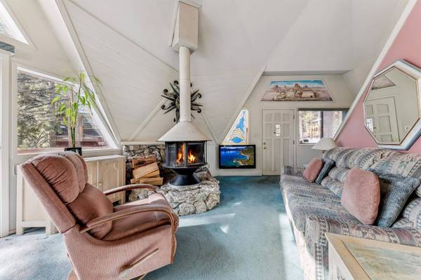 1047 Trent Lane, Kings Beach, CA 96143-0000