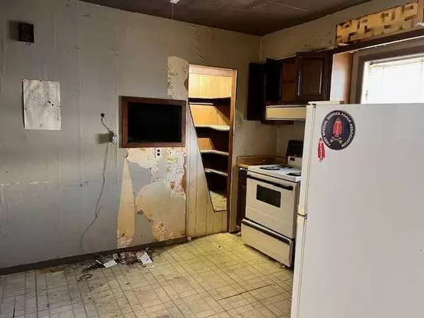 208 2nd AVE E, Alliance, AB T0B 0A0