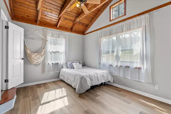 174 Hays Hollow RD, Flintstone, GA 30725