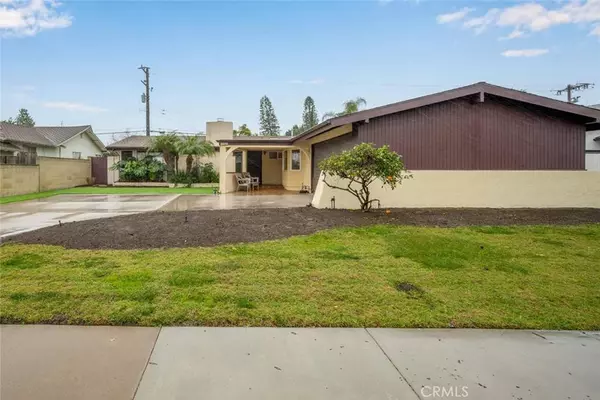 11422 Harrisburg RD, Los Alamitos, CA 90720