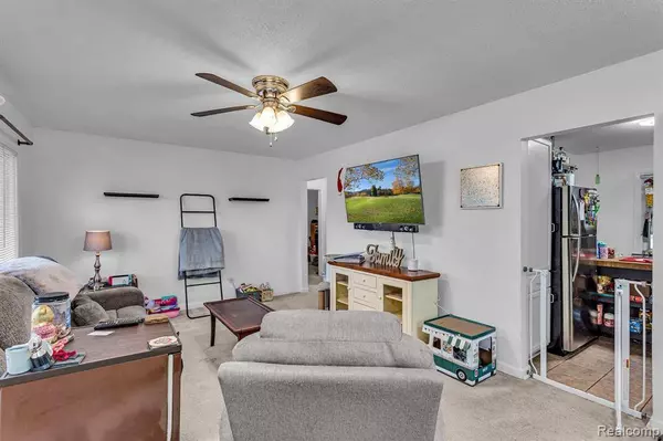 24575 CUNNINGHAM Avenue, Warren, MI 48091