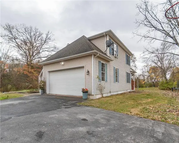 181 David DR, Pleasant Valley, NY 12601